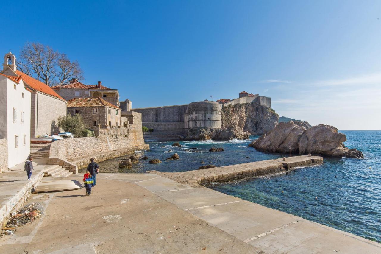 Walls By Irundo Dubrovnik